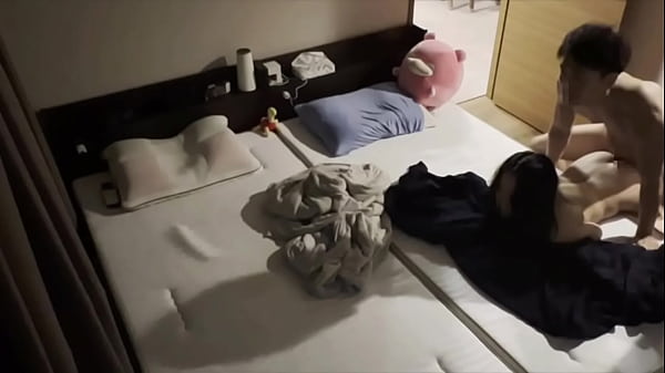 目が覚めた瞬間からSEXしちゃうお盛んな新婚夫婦朝から感度が良すぎて痙攣絶頂 ハメ撮り はめどり 正常位 デカ尻 喘ぎ声 淫乱 人妻 巨乳 美少女 かわいい 個人撮影 素人 日本人 えむゆみ